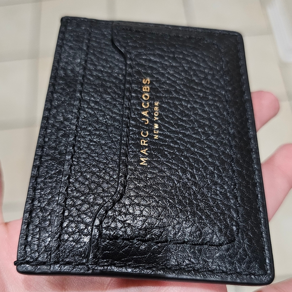 Marc Jacobs Empire City Pebbled Black Card Holder EUC - Picture 9 of 12
